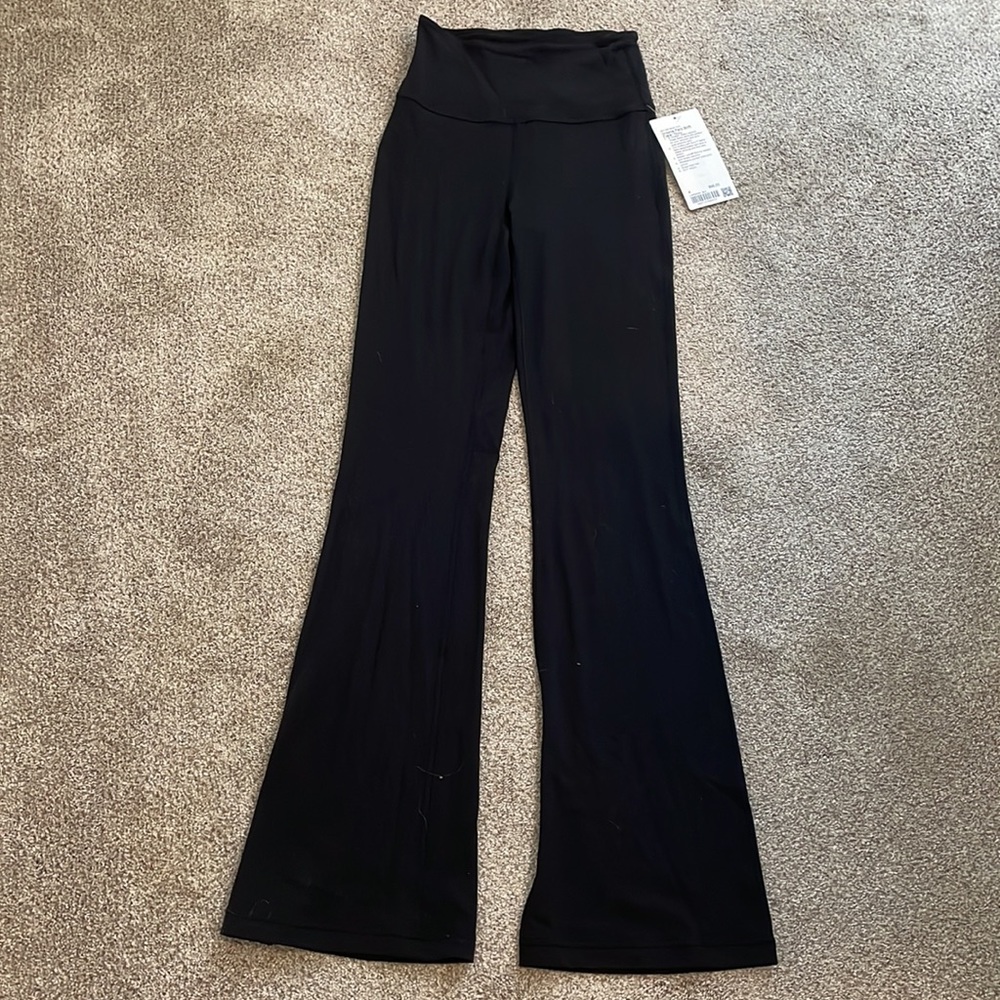 Lululemon Groove Super- High- Rise Flared Pant Nulu NWT